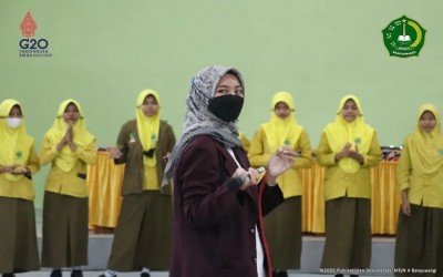 Sosialisasi STIKES Banyuwangi, tentang UKS di MTsN 4 Banyuwangi